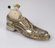 kleiner Herrenschuh als